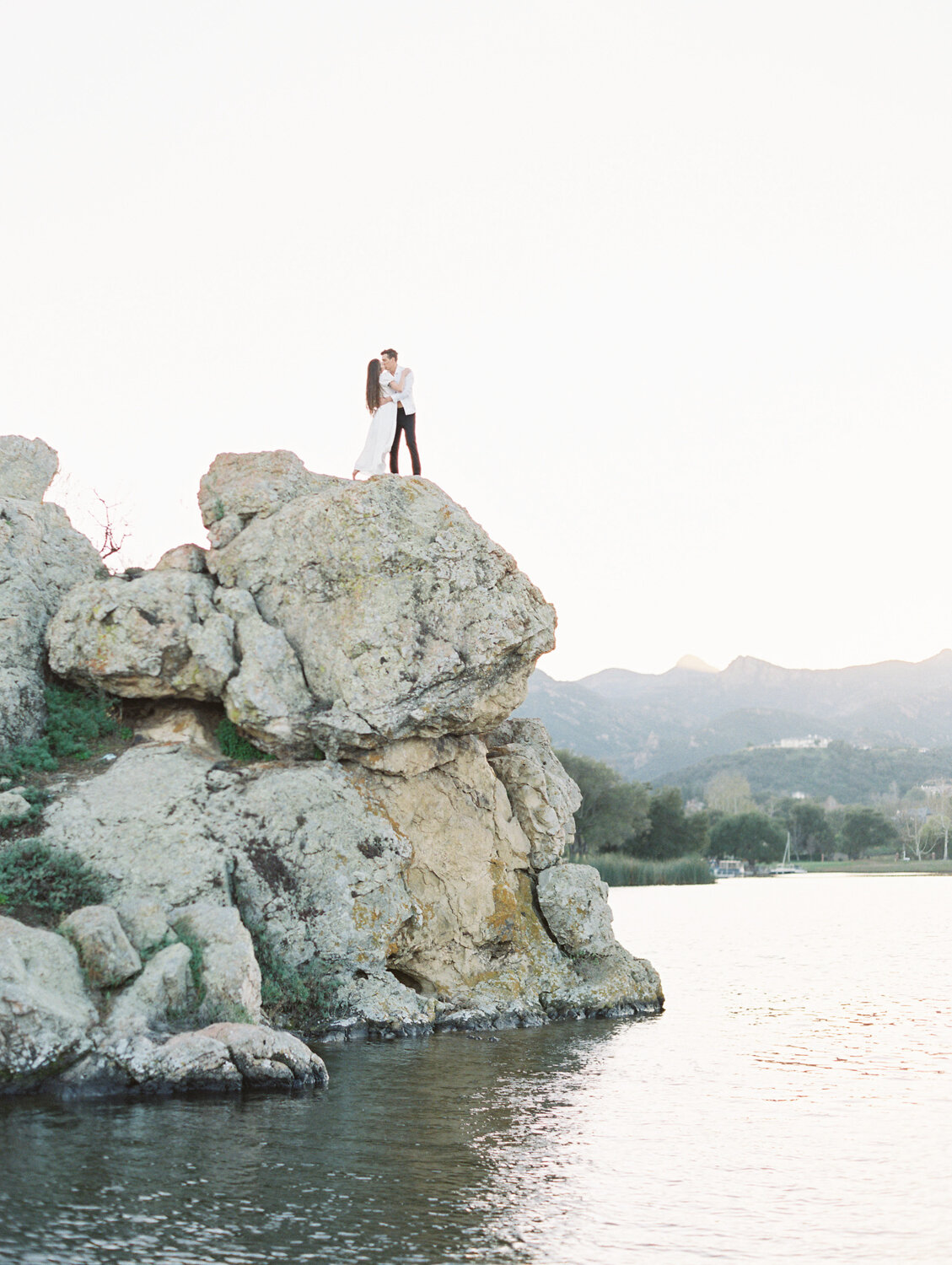 wisteria-photography.com | Wisteria Photography | Lake Sherwood | Weddings Engagement | Southern California Photographer-21.jpg