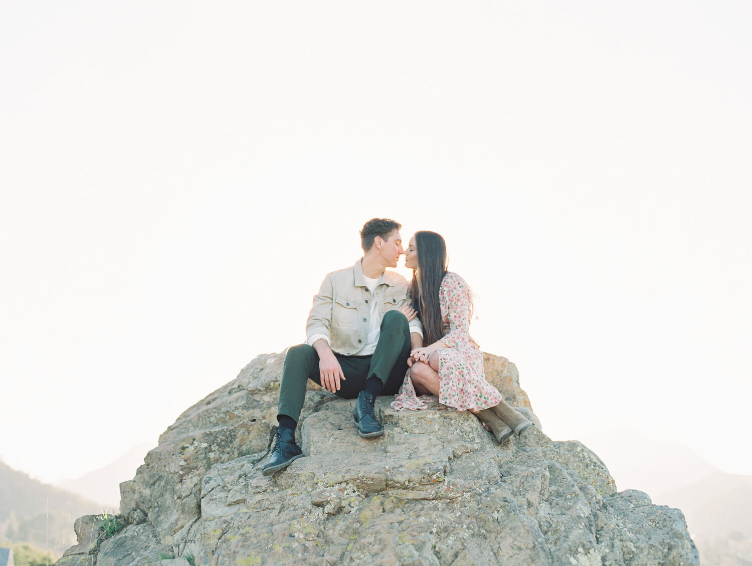 wisteria-photography.com | Wisteria Photography | Lake Sherwood | Weddings Engagement | Southern California Photographer-9.jpg