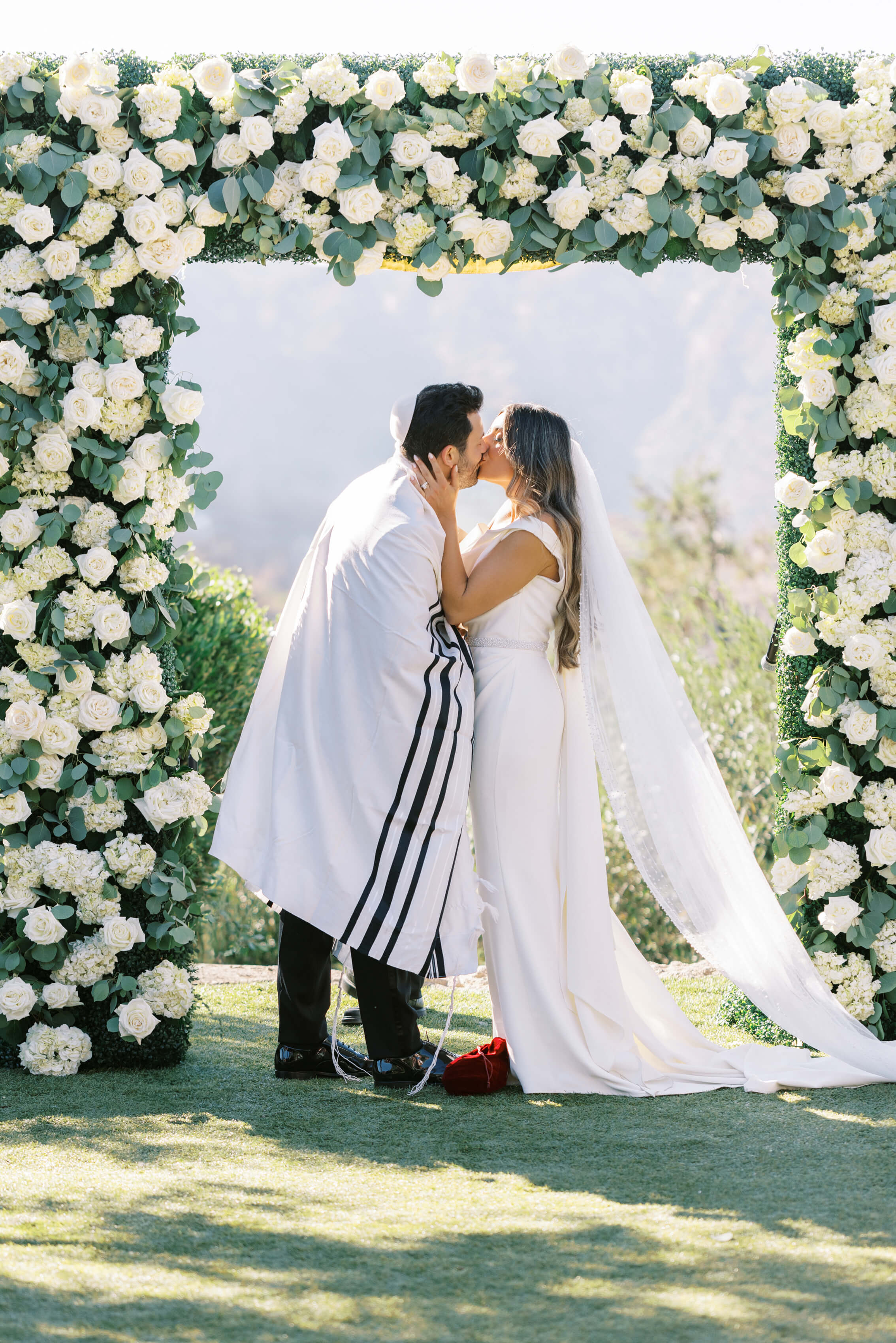 Cielo Farms Wedding Ceremony Kiss