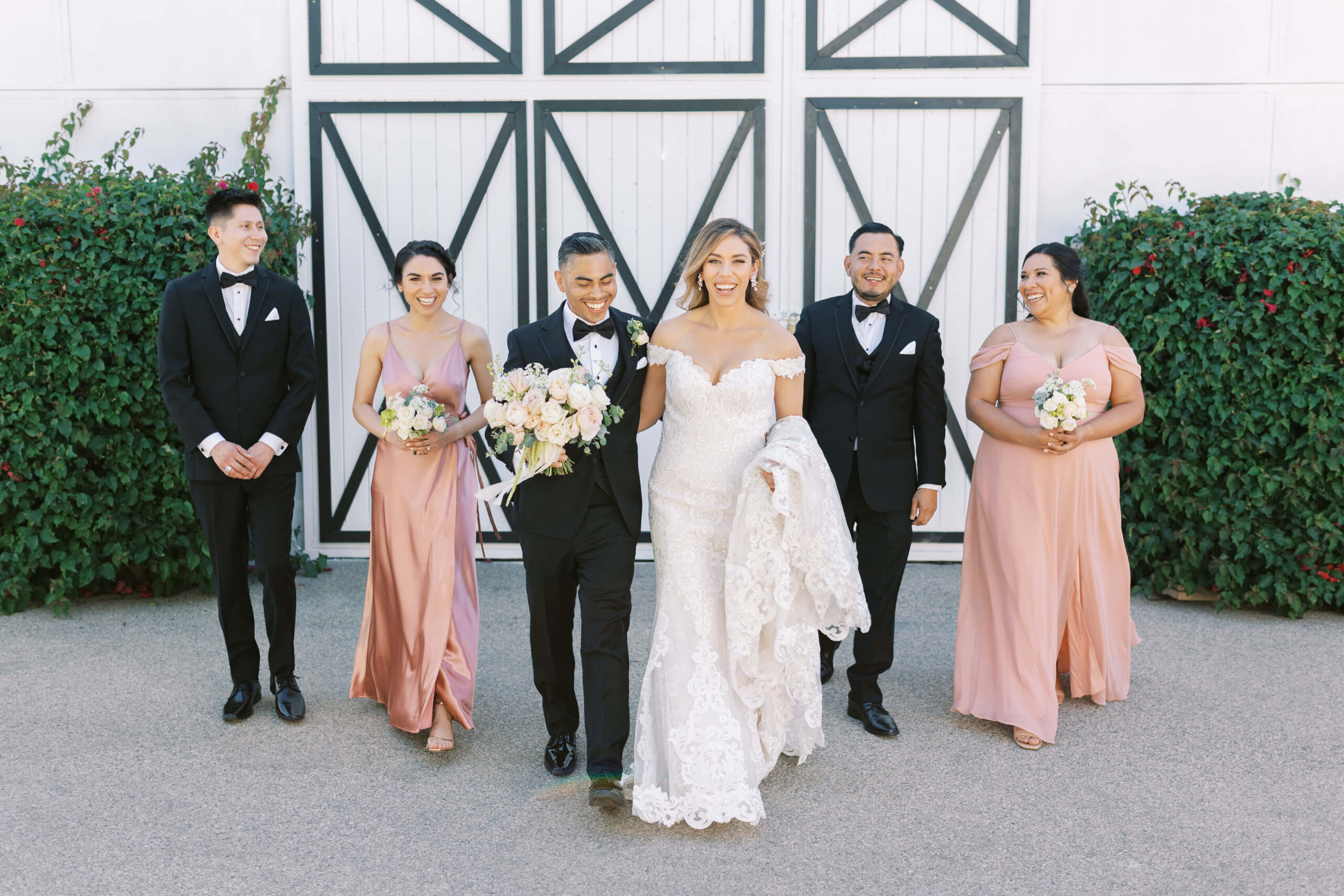 Hummingbird Nest Ranch Bridal Party - Lisa Leanne Photography