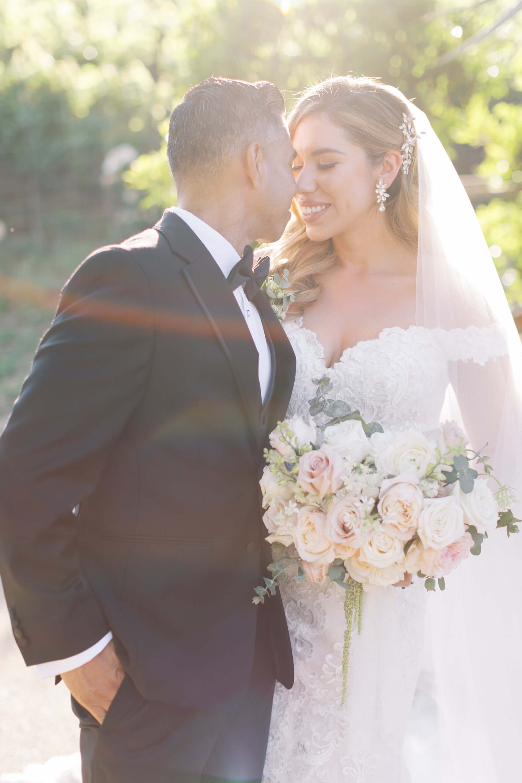 Hummingbird Nest Ranch Bride & Groom Portraits - Lisa Leanne Photography