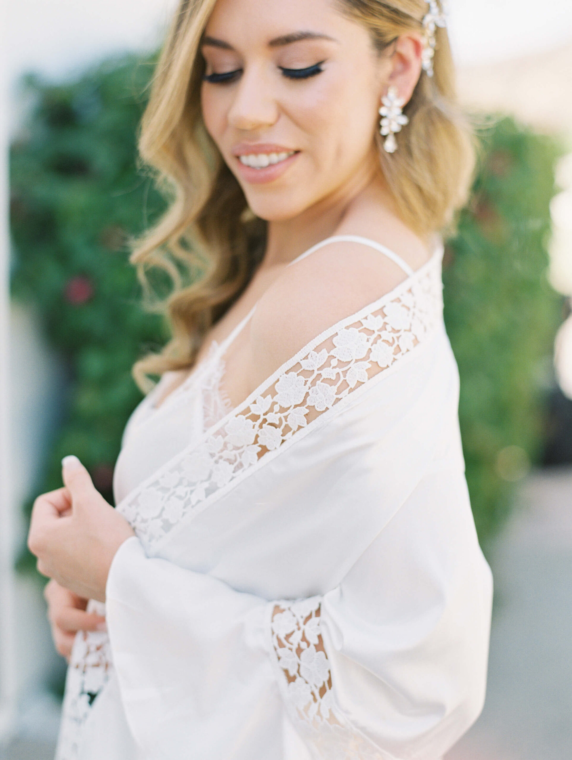 Hummingbird Nest Ranch Wedding - Bridal Portrait - Lisa Leanne Photography