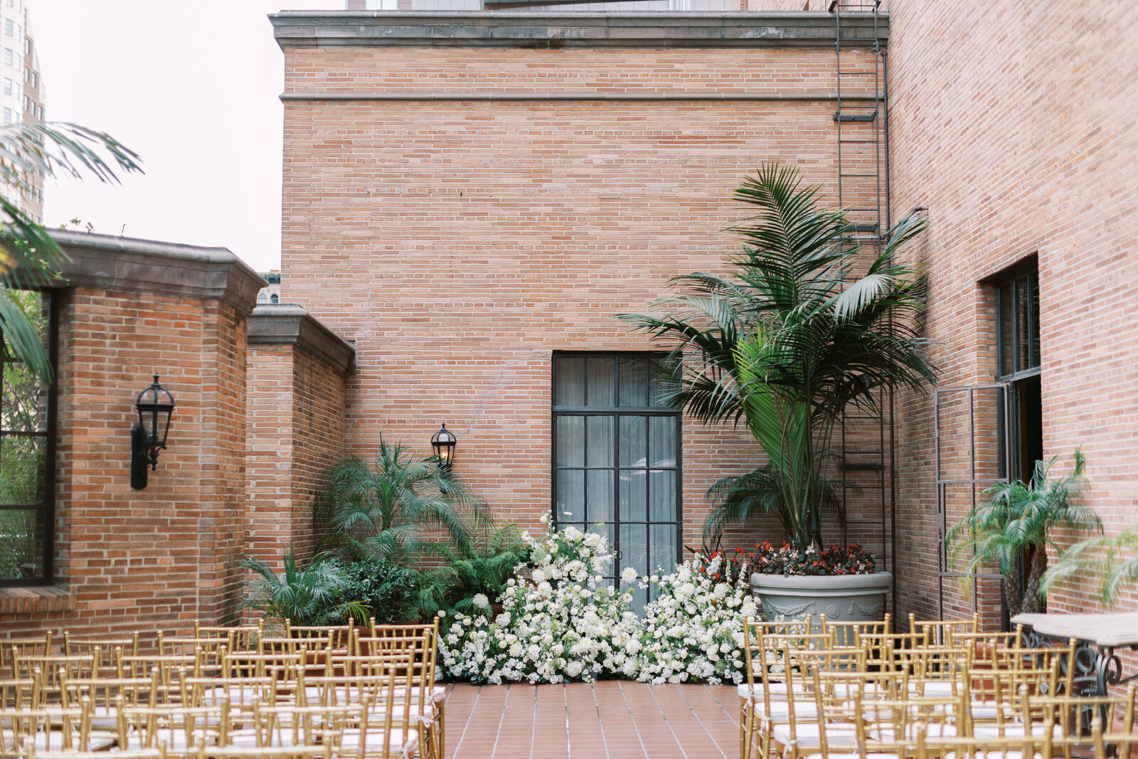 California Club Rooftop Ceremony Setup