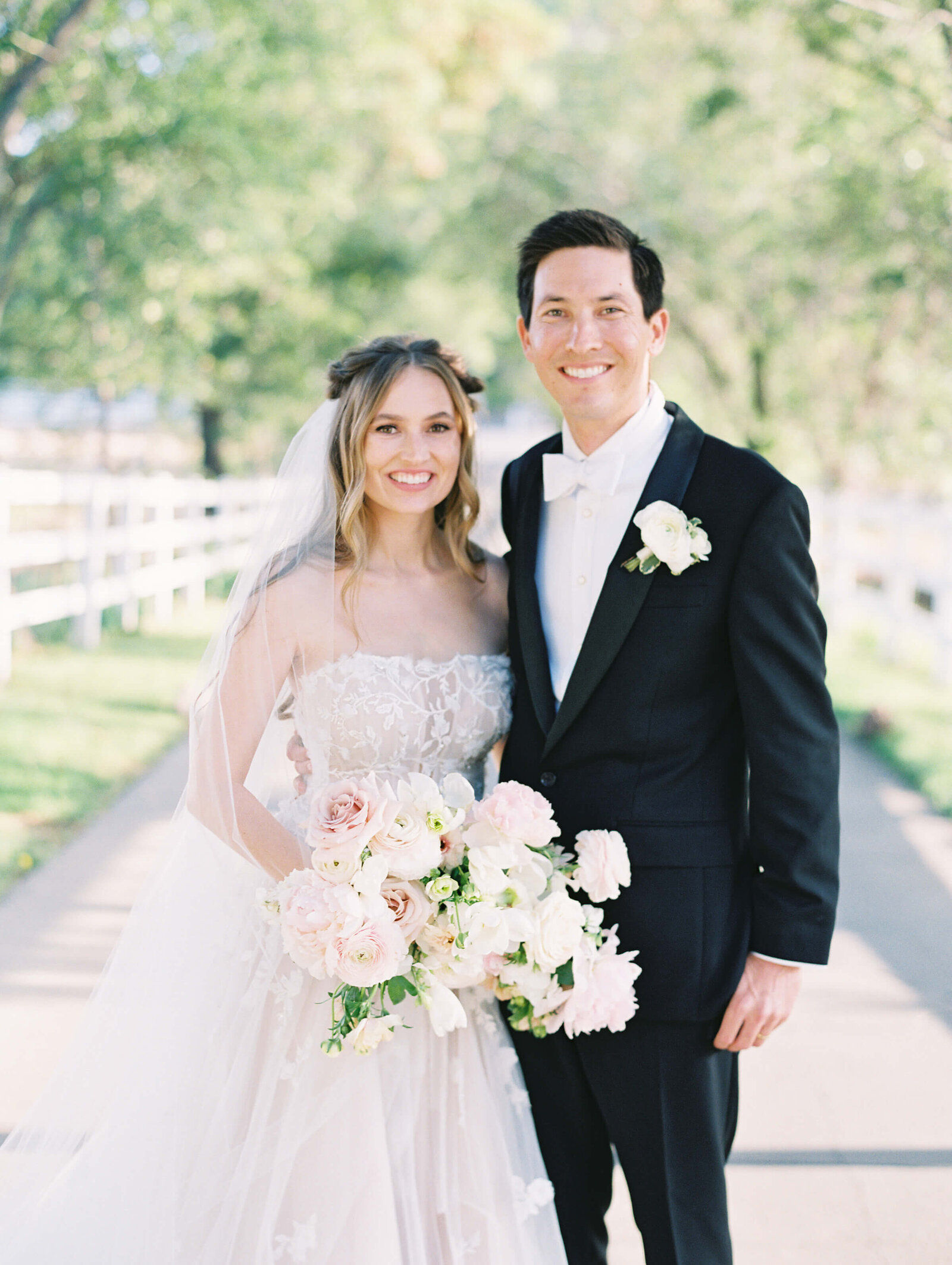 Saddlerock Ranch Wedding - Bride and Groom Portrait - Lisa Leanne Photography