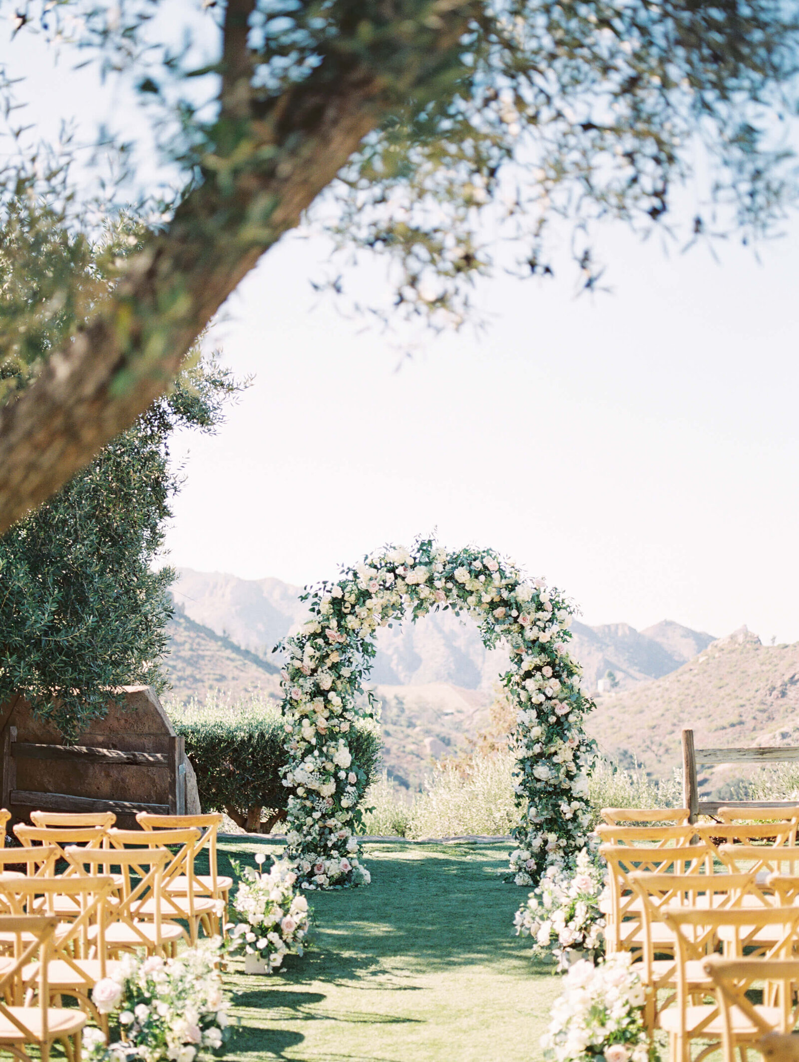 Emily & Andy wedding at Cielo Farms, Malibu - Lisa Leanne Photography
