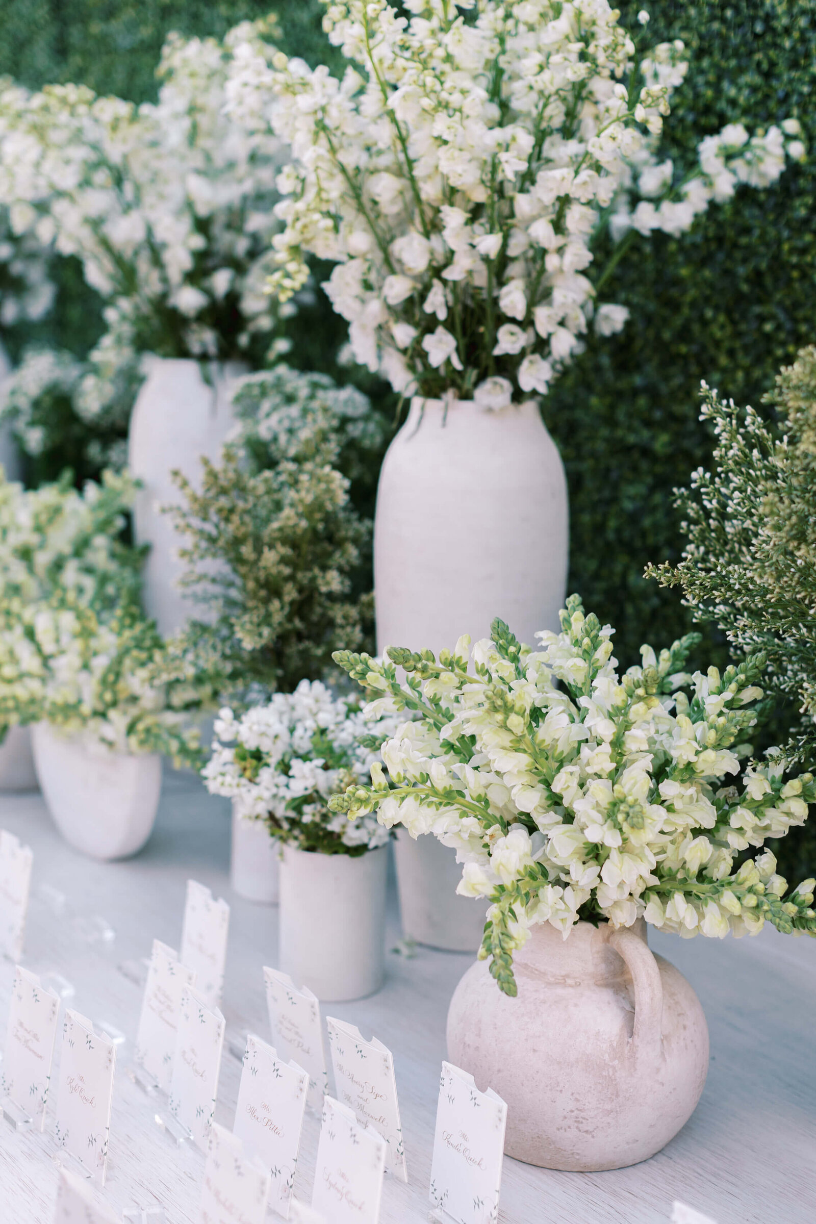 Malibu Estate Wedding Escort Display