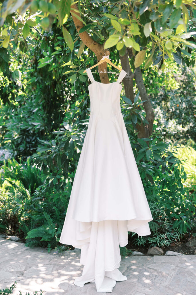 Gerry Ranch Wedding Dress. Lisa Leanne Photography